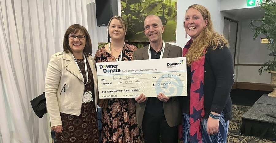 타라나키 수련회 우승자들은 바카라사이트 팀으로부터 자금을 받았습니다