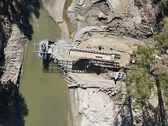 Rissington은 Bailey Bridge와 다시 연결