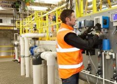 고독한 근로자 바카라사이트 개선