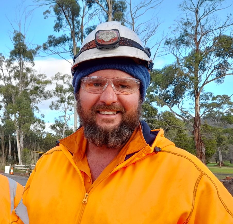 VEC 토목 공학 건설 감독 Matt Newton을 만나보세요