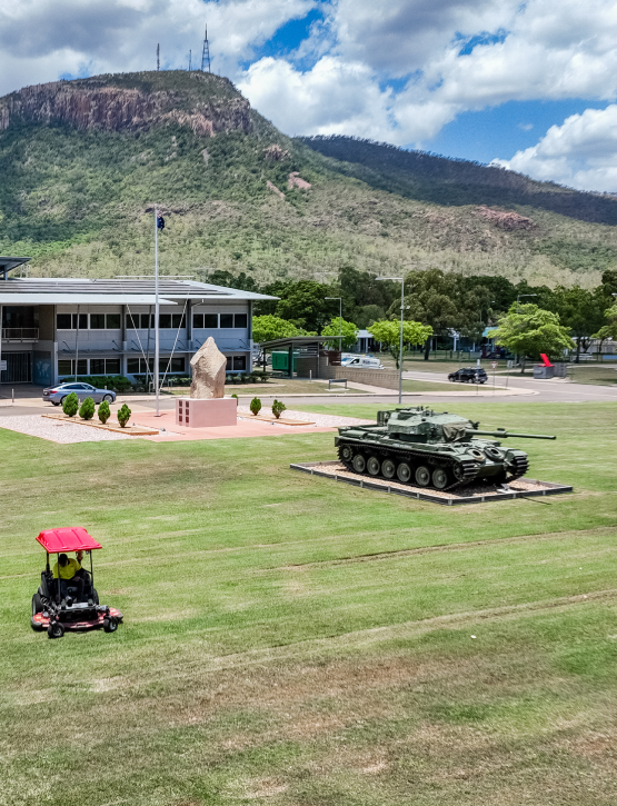 방어 요원 지원