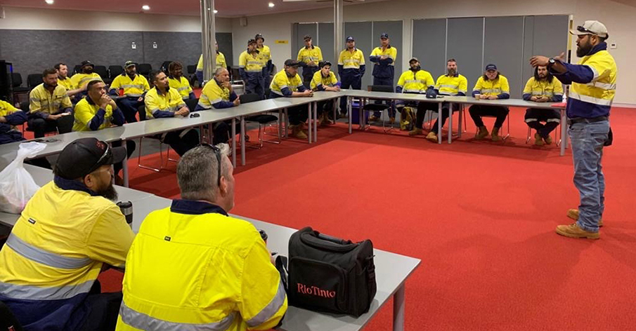 라델의 감동적인 업무 여정