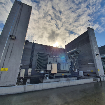 높고 저전압 전기